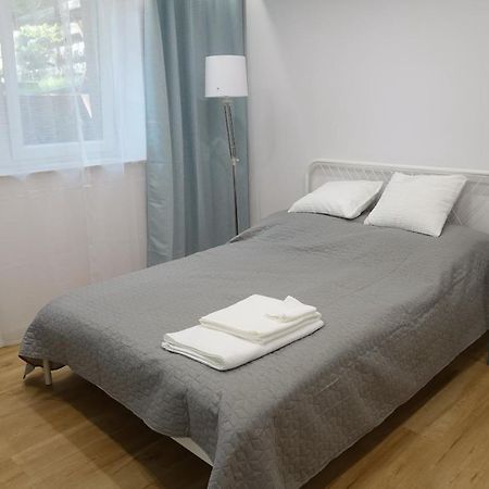Three Rooms Apartment Krakau Buitenkant foto