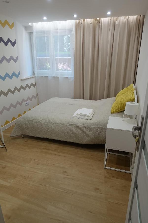 Three Rooms Apartment Krakau Buitenkant foto